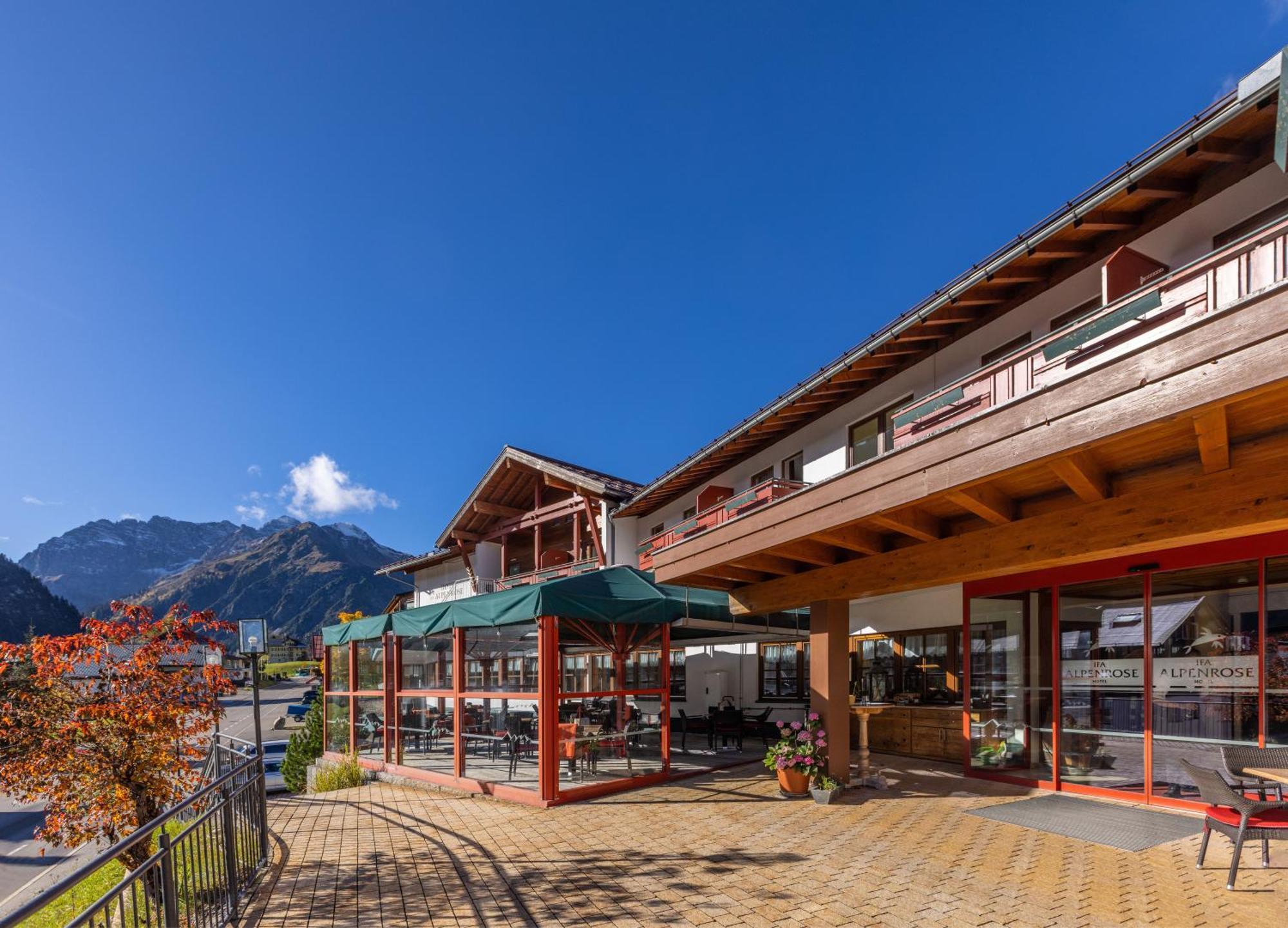 Ifa Alpenrose Hotel Kleinwalsertal Мителберг Екстериор снимка